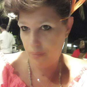 Meet your Posher, Lishelle